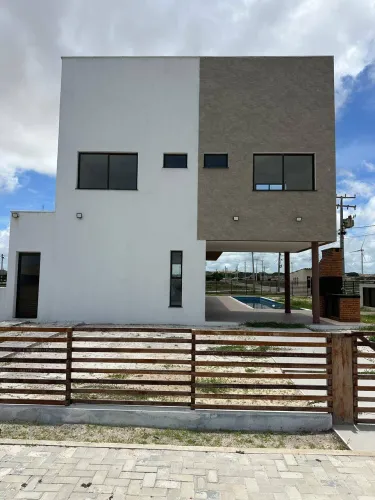 Casa duplex em Flecheiras, Porteira fechada, em condomínio. REF: 4656