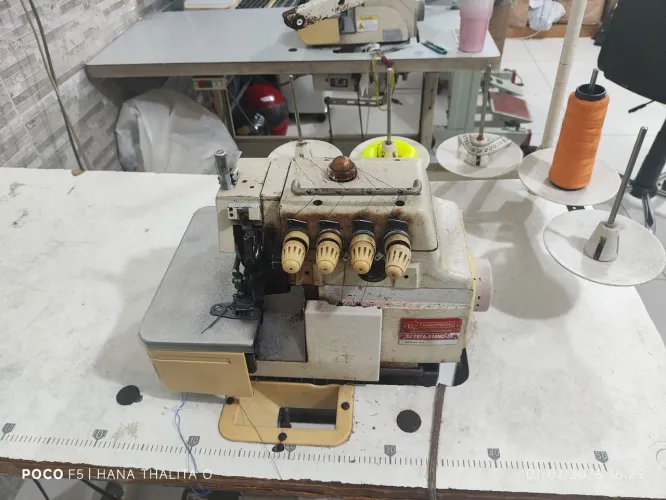 Máquina de Costura