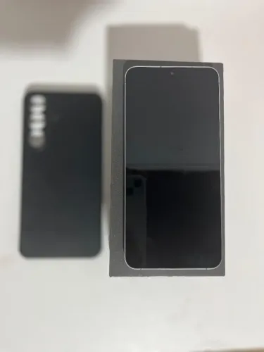 S25 fe vendo ou troco | 128gb de memória interna | 8gb de ram