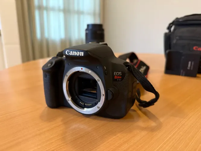 Camera Canon t5i completa com lentes 