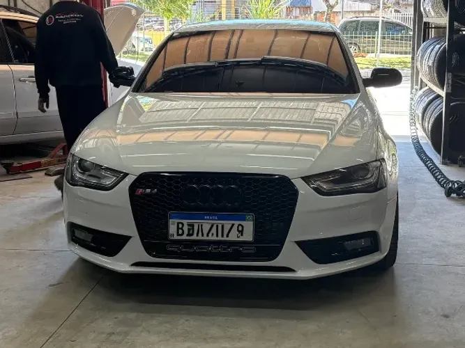 Audi A4 2.0 Avant 16V TFSI Quattro Stronic 2013