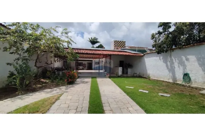 Casa de Luxo em Maceió: Reformada e Pronta!
