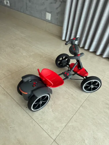 Mini carro elétrico Conect Kart