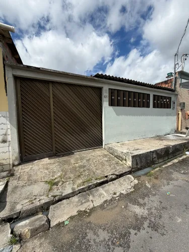 Aluguel de casa no bairro flores 