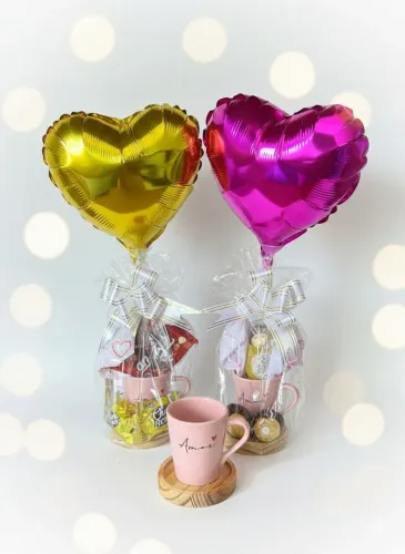 Kit Celebração Dia das Mulheres - Caneca "Amor" com Chocolates e Balão