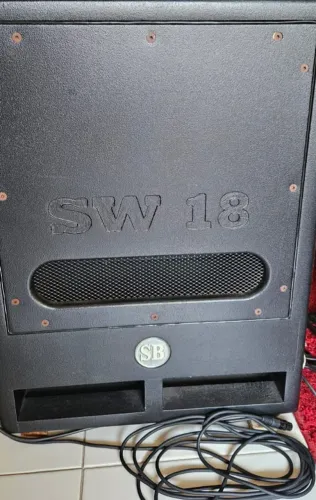 VENDO EXCELENTE SUB DE 18 ACTIVE SOUNDBOX