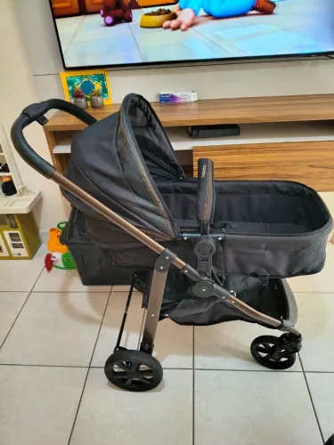 Carrinho de bebê Galzerano Moisés