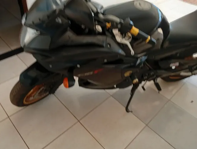 Xj6 2012