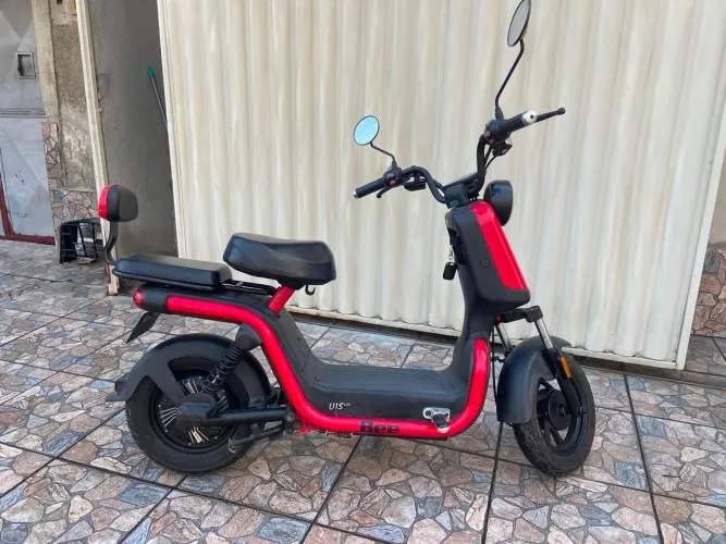Scooter Bee 2021 Elétrica (Bateria Zero Lítio / Pneu Novo) + Garantia e Nota