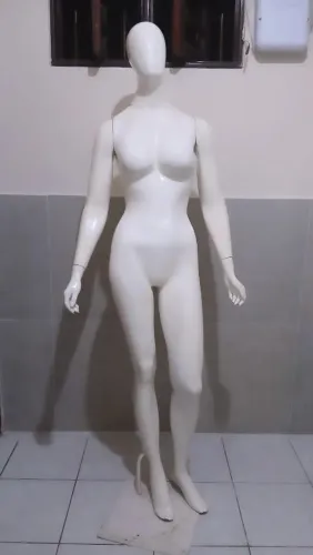 MANEQUIM FEMININO