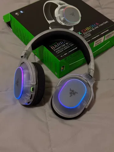 Headset Razer Barracuda X Chroma Phantom White