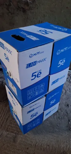 Caixa de Cabo UTP Cat 5e (Leia o anúncio)