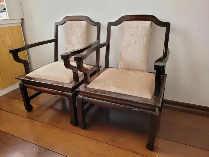 Cadeiras/Poltronas de Madeira
