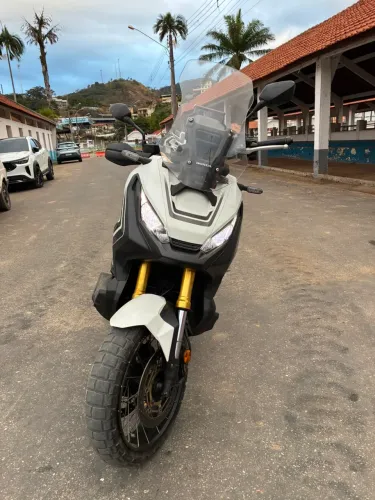 VENDE-SE X-ADV 750CC