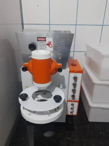 Maquina de Salgadinhos Compacta print