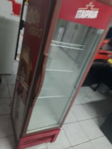 Geladeira expositora slim