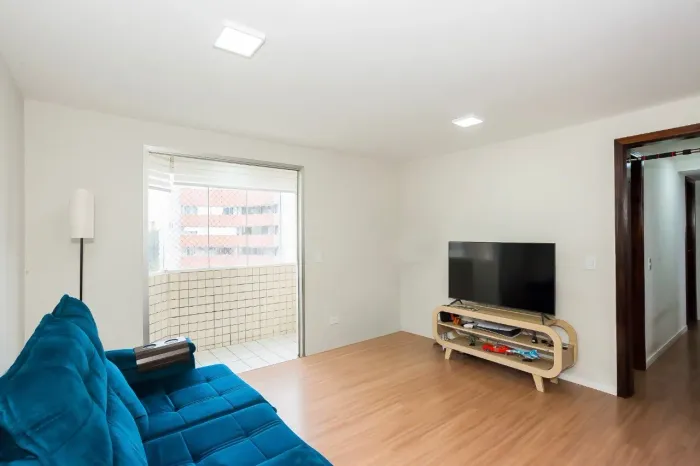 APARTAMENTO | 3 Dormitórios e 1 Vaga de Garagem | Ahú