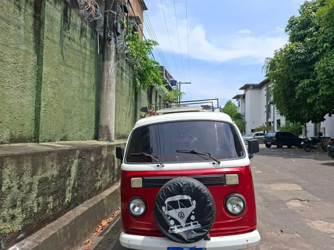 Volkswagen Kombi Standard/ Luxo/ Serie Prata 2002