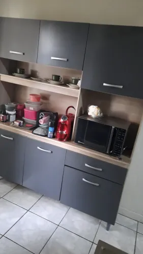 Vendo Armário bem espaçoso