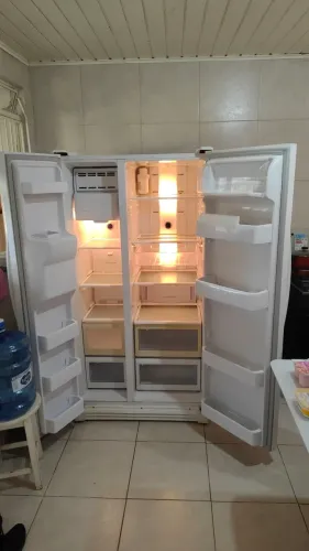 Geladeira Samsung Frost Free 555 litros ? novinha zerada impecável