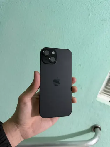 iPhone 15 - 128GB