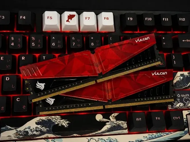 Memória Ram Team Group T-Force Vulcan Pichau 16GB (2x8) DDR4 2666Mhz
