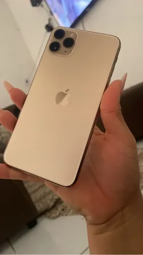 Pra vender iPhone 11 pro max 64gb,bateria 71,1.300