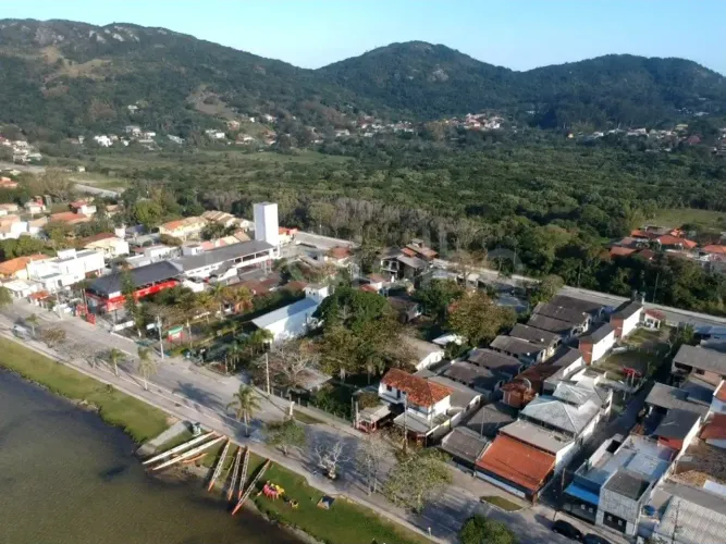 Terreno de 2.911,00m² na Lagoa da Conceição