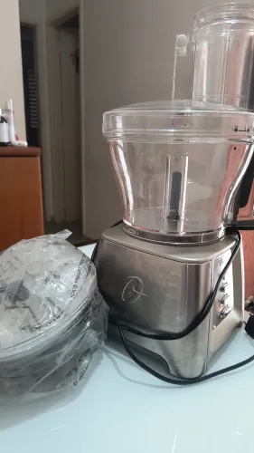 Multiprocessador de alimentos Oster