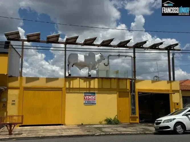 Imóvel Comercial no Setor Oeste, 490 m² de Área, na av. Perimetral, encostado na Praça do 