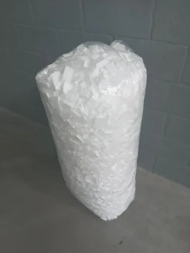 Cubinhos de isopor - pacote de 300litros