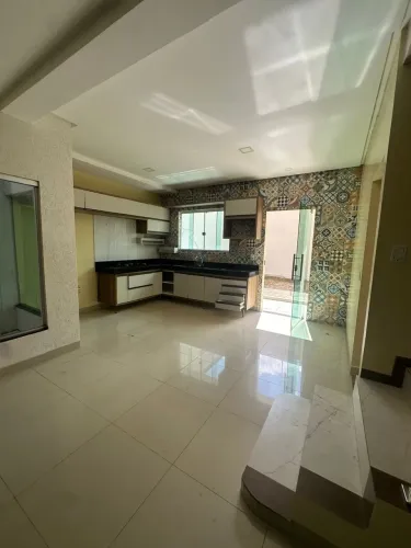 Lindo sobrado de 4 quartos , na cidade jardim e sala de visita e sala de está e