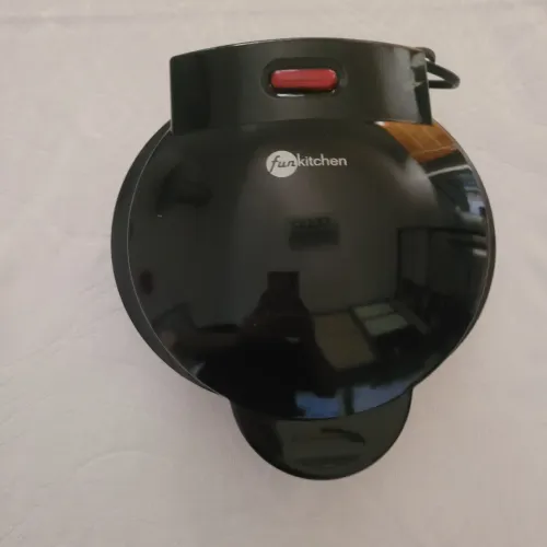 Omeleteira semi nova