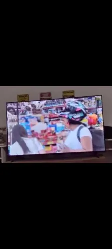 Vendo tv TCL com defeito 55 pol