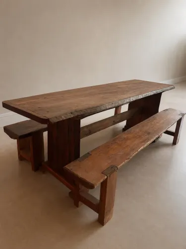 Mesa rústica de madeira
