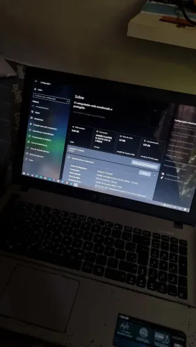 Notebook Asus X550C