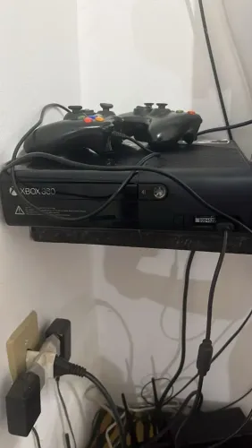 Xbox 360, desbloqueado com +50 jogos todo conservado novo