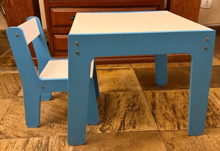 CONJUNTO DE MESA + CADEIRA INFANTIL AZUL - JUNGES