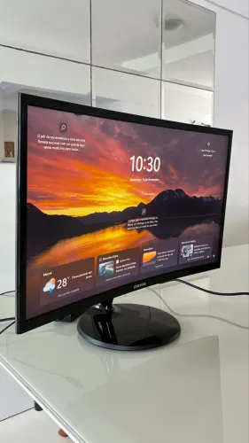 Monitor Samsung 24 Full HD - C24F390FH