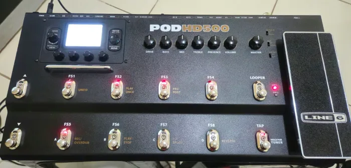 Pedaleira Line 6 POD HD 500