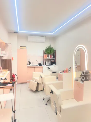 Vaga para cabeleireiro profissional , experiente e que tenha clientela