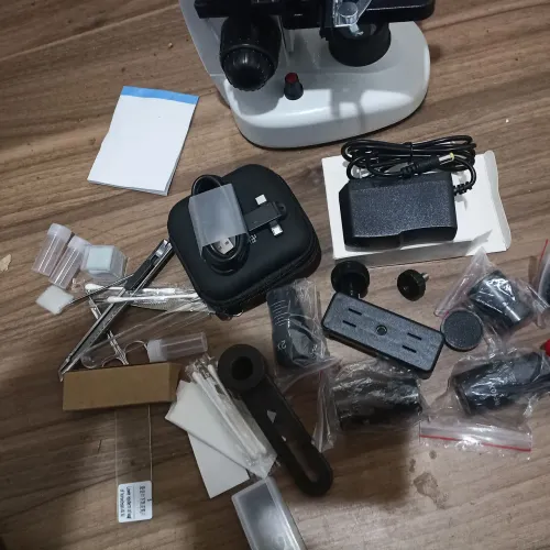 microscópio 40 por 500