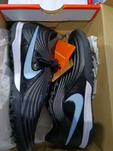 Chuteira society Nike Tiempo Maestro Academy N°37 (nova sem uso)