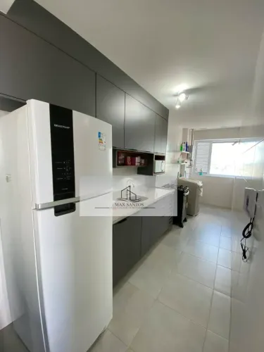Apartamento pra locação mobiliado com 2 quartos sendo 1 suíte na Pelinca