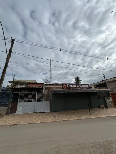 Vendo casa no 18 - Fercal 
