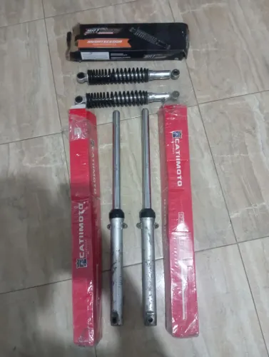 Par de bengala e amortecedor traseiro