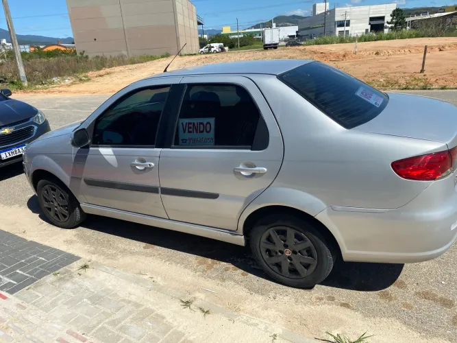 Fiat Siena EL Celeb. 1.0 MPI Fire Flex 8V 4P 2014