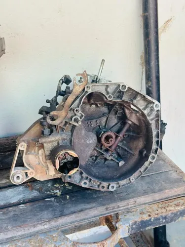 Caixa de marcha ORIGINAL FIAT - PALIO / GRAND SIENA / STRADA / DOBLÔ