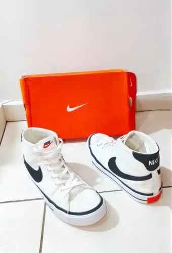 Tênis Nike Court Legacy Canvas