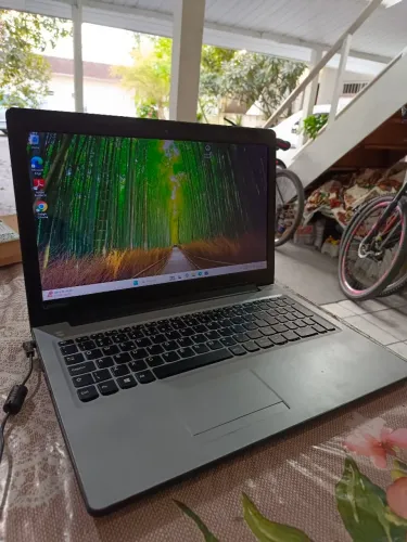 Notebook Lenovo i5 com 8gb memória, ssd, teclado novo, carregador.